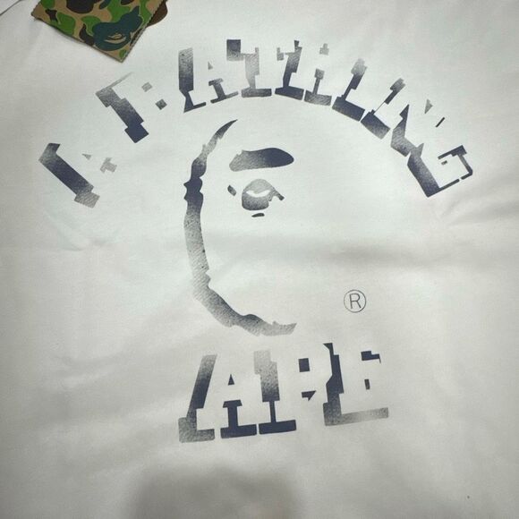 NWT a bathing ape garment-dye spray-print T-shirt size medium - Picture 3 of 10